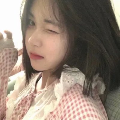 我直播扔炸弹后，女友和好兄弟慌了